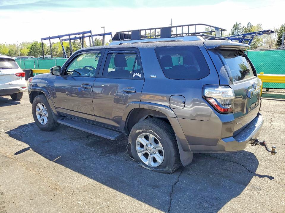 49761176 :رقم المزاد ، JTEBU5JR1J5596131 vin ، 2018 Toyota 4runner مزاد بيع
