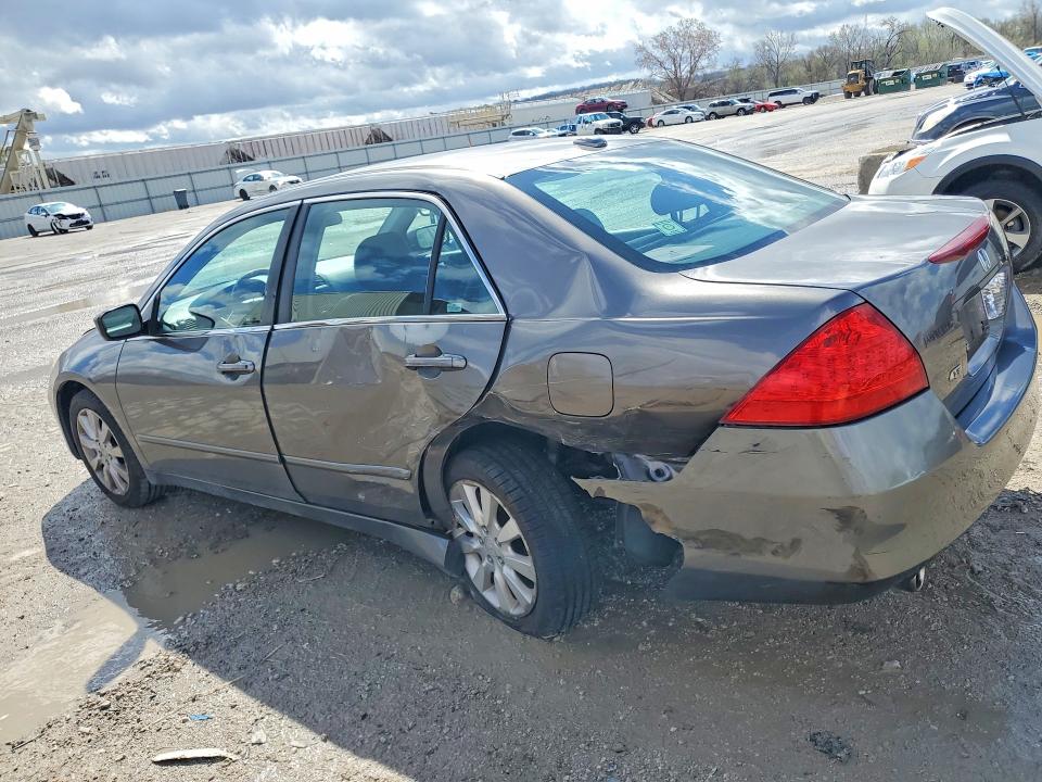 2006 Honda Accord მანქანა იყიდება აუქციონზე, vin: 1HGCM66506A064101, აუქციონის ნომერი: 48644136
