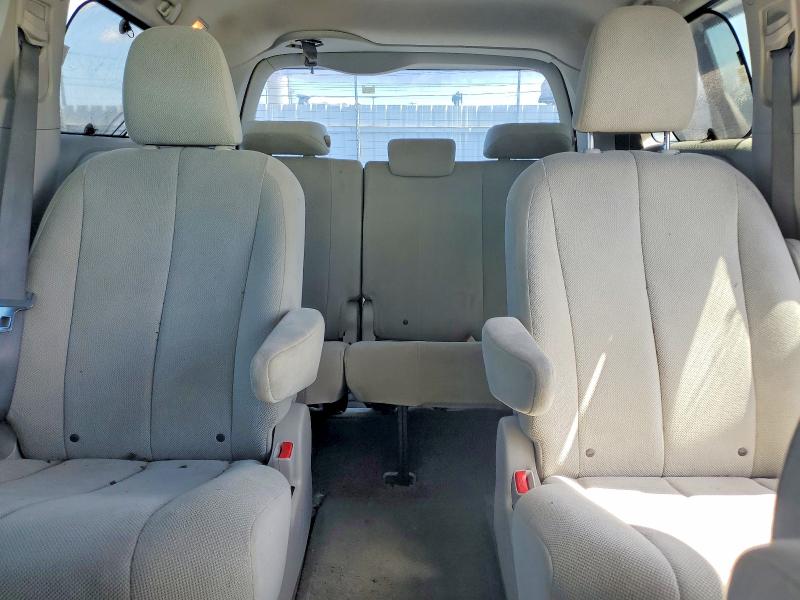 Продажа на аукционе авто 2011 Toyota Sienna, vin: 5TDZK3DC1BS072400, номер лота: 50392626