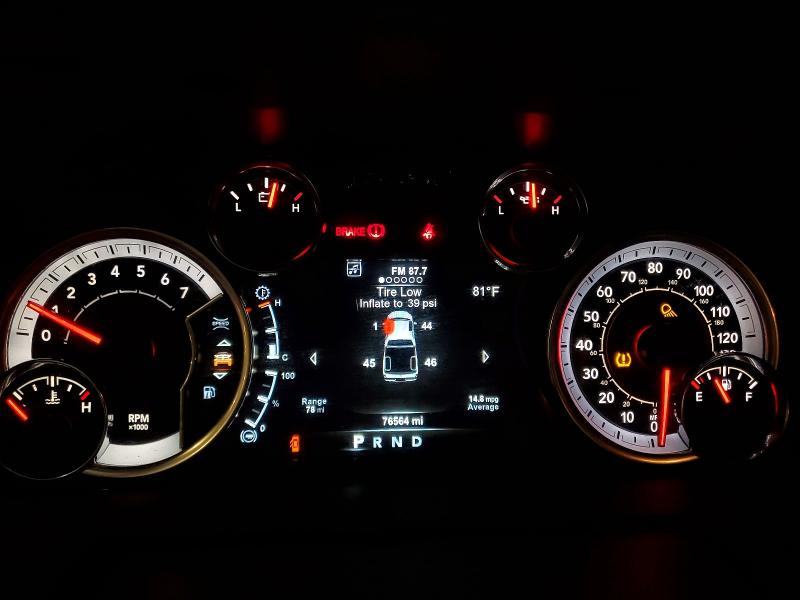 49611446 :رقم المزاد ، 1C6RR7TT3JS165839 vin ، 2018 Ram 1500 مزاد بيع