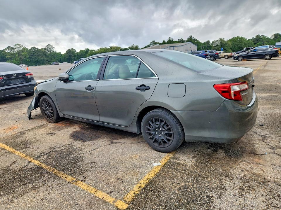 2014 Toyota Camry მანქანა იყიდება აუქციონზე, vin: 4T1BF1FKXEU728555, აუქციონის ნომერი: 51817126