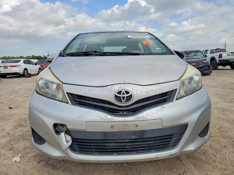 49683026 :رقم المزاد ، JTDKTUD39CD502241 vin ، 2012 Toyota Yaris مزاد بيع