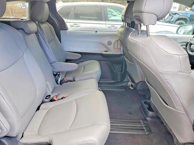 48802836 :رقم المزاد ، 5TDYRKEC6SS242010 vin ، 2025 Toyota Sienna مزاد بيع