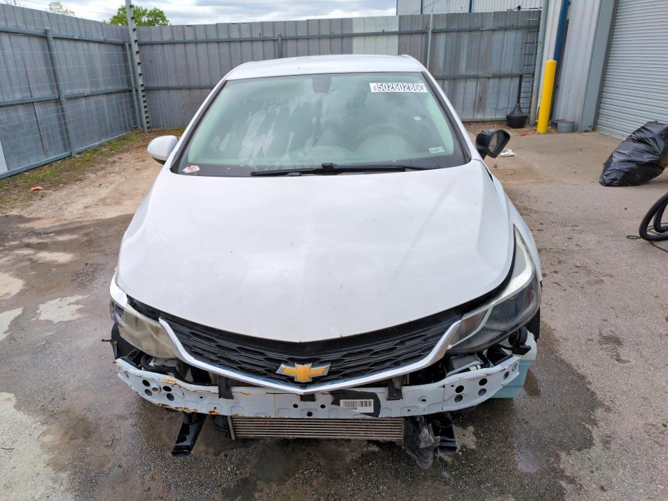 Продаж на аукціоні авто 2018 Chevrolet Cruze, vin: 1G1BE5SM7J7241739, номер лоту: 50260286