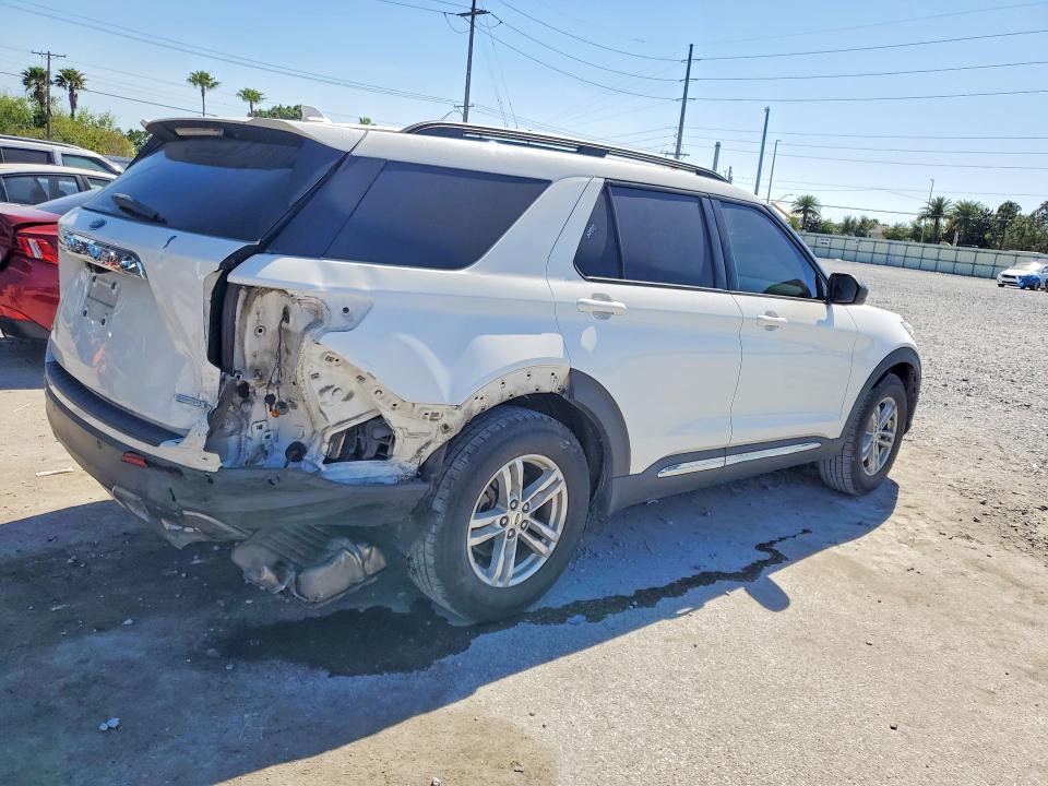 Продажа на аукционе авто 2020 Ford Explorer, vin: 1FMSK7DHXLGA34899, номер лота: 49981386