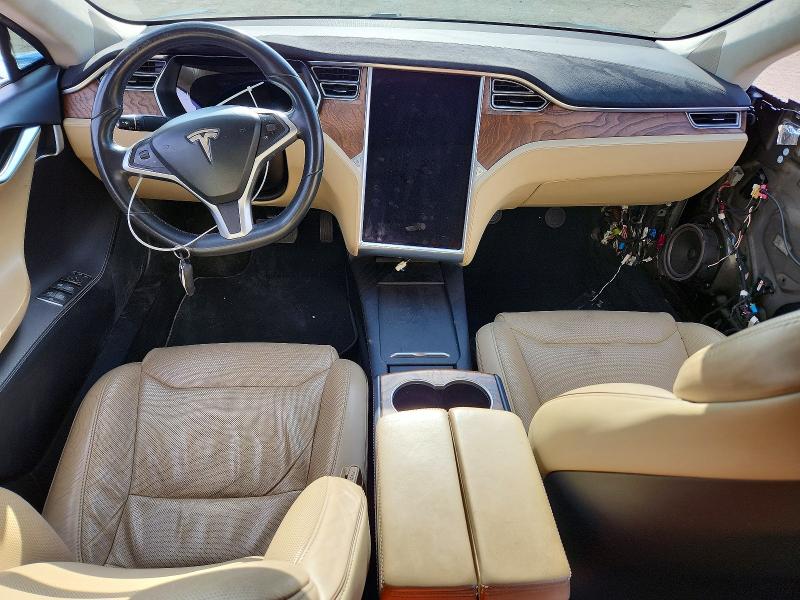 48222176 :رقم المزاد ، 5YJSA1E23HF178648 vin ، 2017 Tesla Model S مزاد بيع