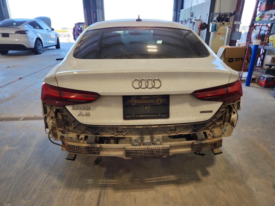2021 Audi A5 მანქანა იყიდება აუქციონზე, vin: WAUDACF54MA015889, აუქციონის ნომერი: 50648446