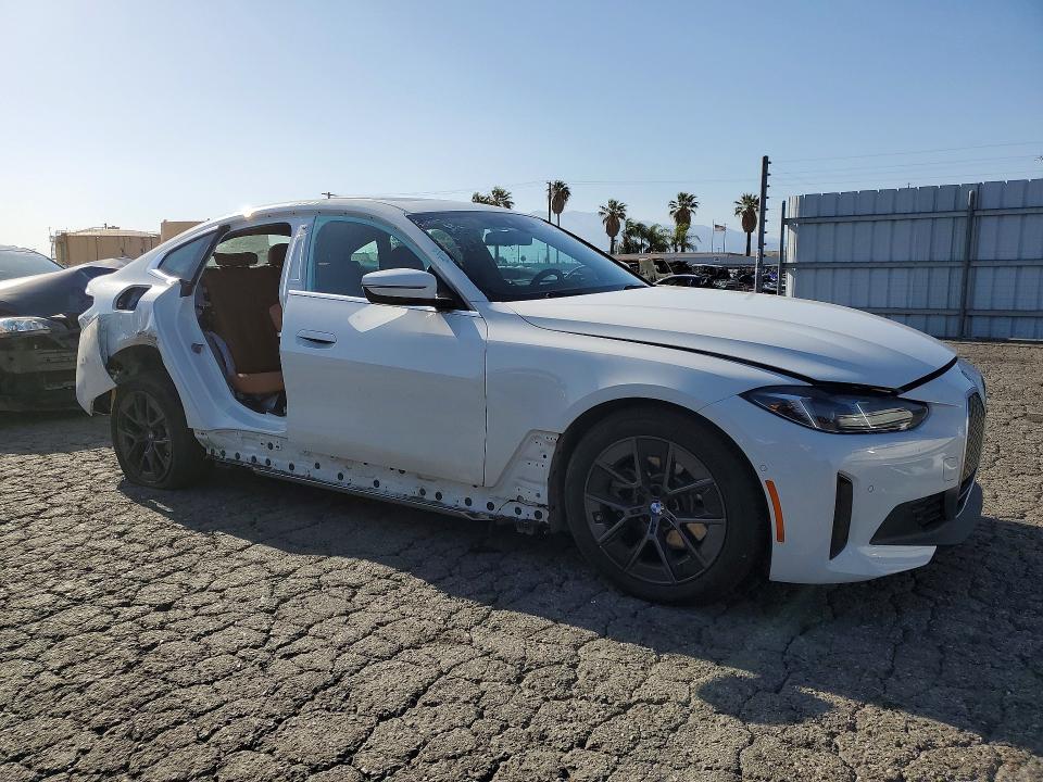 51122826 :رقم المزاد ، WBY23HD06SFV70043 vin ، 2025 Bmw I4 مزاد بيع