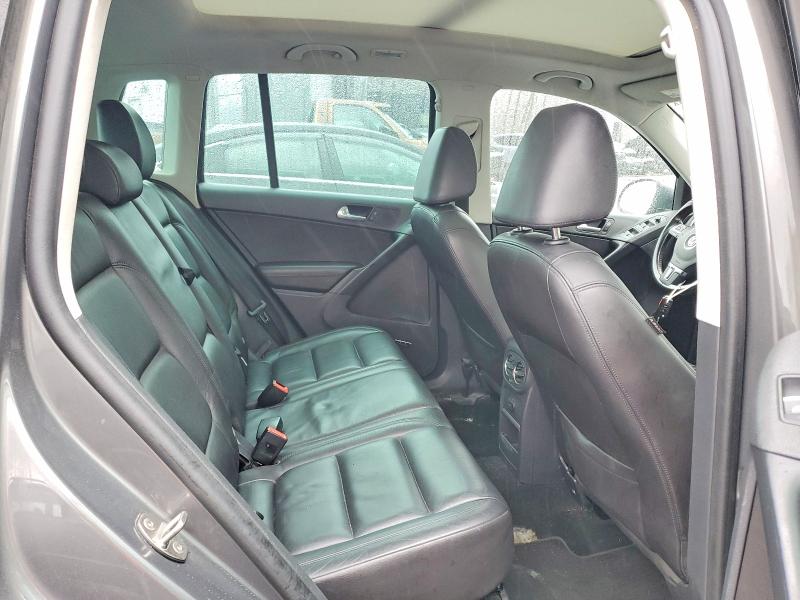 51313506 :رقم المزاد ، WVGBV7AX5GW572585 vin ، 2016 Volkswagen Tiguan مزاد بيع