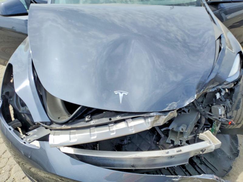 2024 Tesla Model Y მანქანა იყიდება აუქციონზე, vin: 7SAYGDEE0RA217220, აუქციონის ნომერი: 49594696