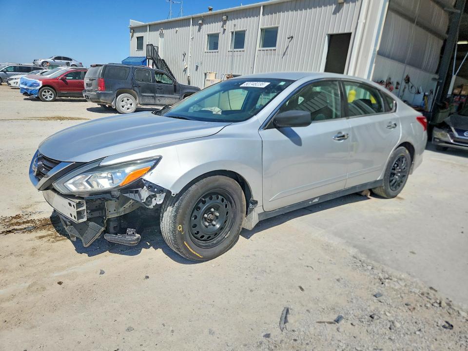 Продажа на аукционе авто 2018 Nissan Altima, vin: 1N4AL3AP6JC237249, номер лота: 50748236