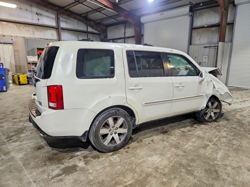 47471916 :رقم المزاد ، 5FNYF4H97FB007209 vin ، 2015 Honda Pilot مزاد بيع