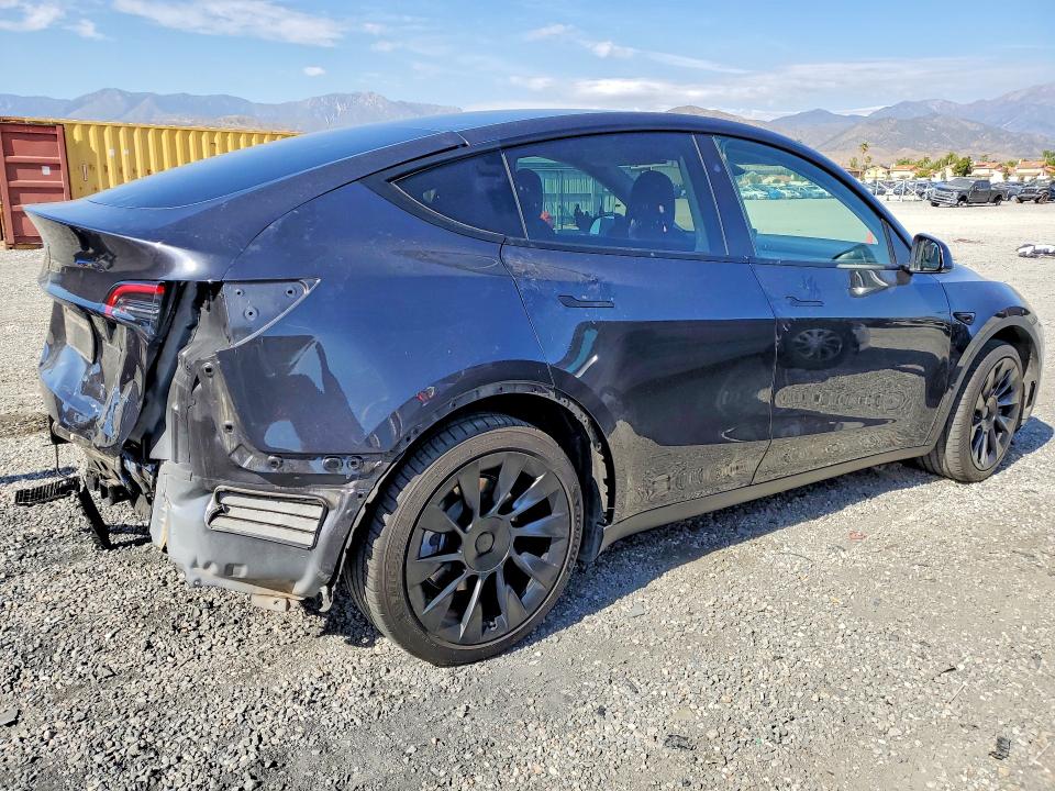 2024 Tesla Model Y მანქანა იყიდება აუქციონზე, vin: 7SAYGDEE8RF081616, აუქციონის ნომერი: 51201046