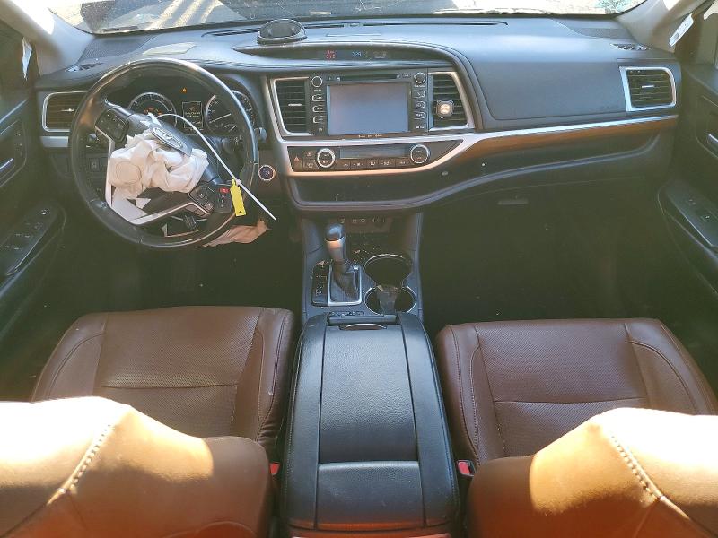 2018 Toyota Highlander Hybrid მანქანა იყიდება აუქციონზე, vin: 5TDDGRFH0JS039832, აუქციონის ნომერი: 49647096