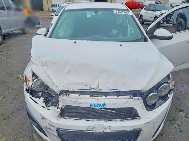 2015 Chevrolet Sonic მანქანა იყიდება აუქციონზე, vin: 1G1JE6SB2F4197903, აუქციონის ნომერი: 51829826