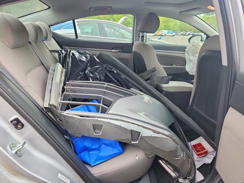 2020 Hyundai Elantra მანქანა იყიდება აუქციონზე, vin: KMHD84LF5LU107314, აუქციონის ნომერი: 51573466