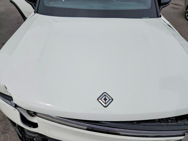 Продажа на аукционе авто 2025 Rivian R1s, vin: 7PDSGBBA2SN055358, номер лота: 49582516
