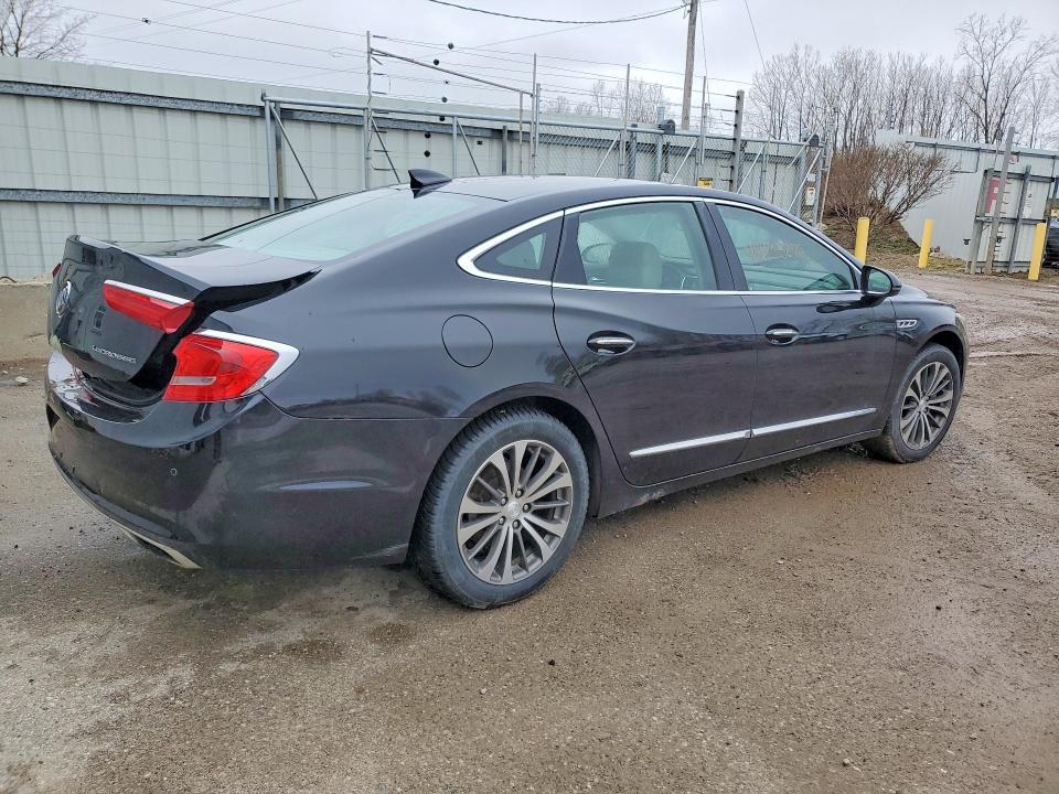49133276 :رقم المزاد ، 1G4ZP5SS2HU171394 vin ، 2017 Buick Lacrosse مزاد بيع