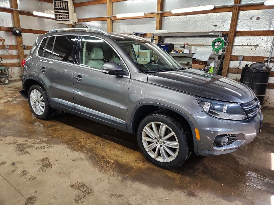 Aukcja sprzedaży 2012 Volkswagen Tiguan, vin: WVGBV7AX5CW077376, numer aukcji: 50491946
