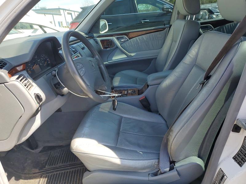Продажа на аукционе авто 2000 Mercedes-benz E, vin: WDBJF65J8YA971162, номер лота: 49184766