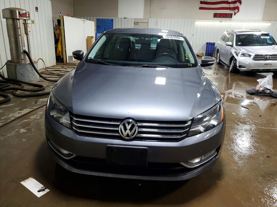 Продажа на аукционе авто 2015 Volkswagen Passat, vin: 1VWAT7A36FC111962, номер лота: 48583986