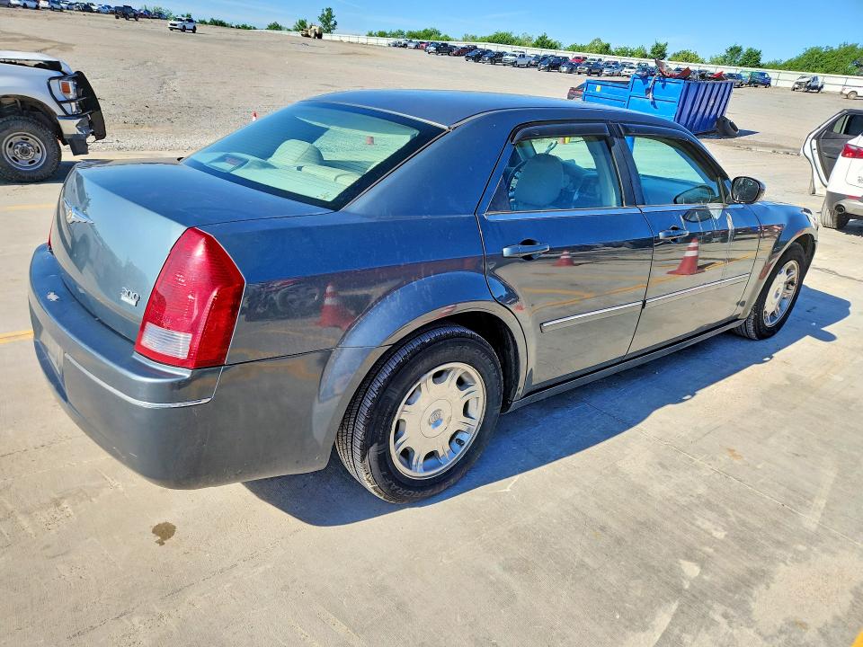 2006 Chrysler 300 მანქანა იყიდება აუქციონზე, vin: 2C3KA53G36H352445, აუქციონის ნომერი: 51452836