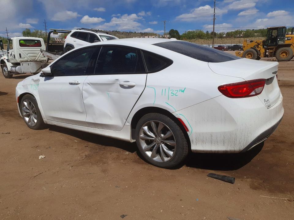 50965146 :رقم المزاد ، 1C3CCCDG9FN610685 vin ، 2015 Chrysler 200 مزاد بيع