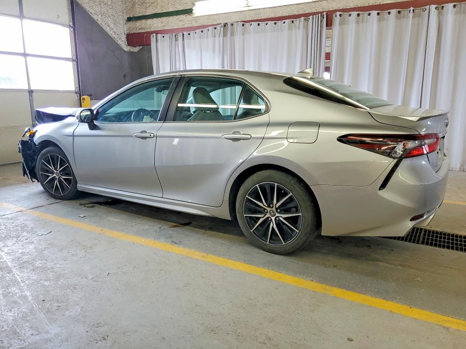 Aukcja sprzedaży 2022 Toyota Camry, vin: 4T1G11AK3NU045978, numer aukcji: 51285056
