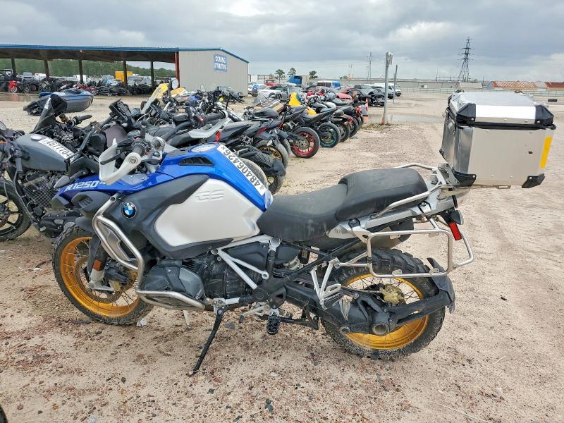 Продаж на аукціоні авто 2020 Bmw R 1250, vin: WB10J5303LZF79149, номер лоту: 48406426