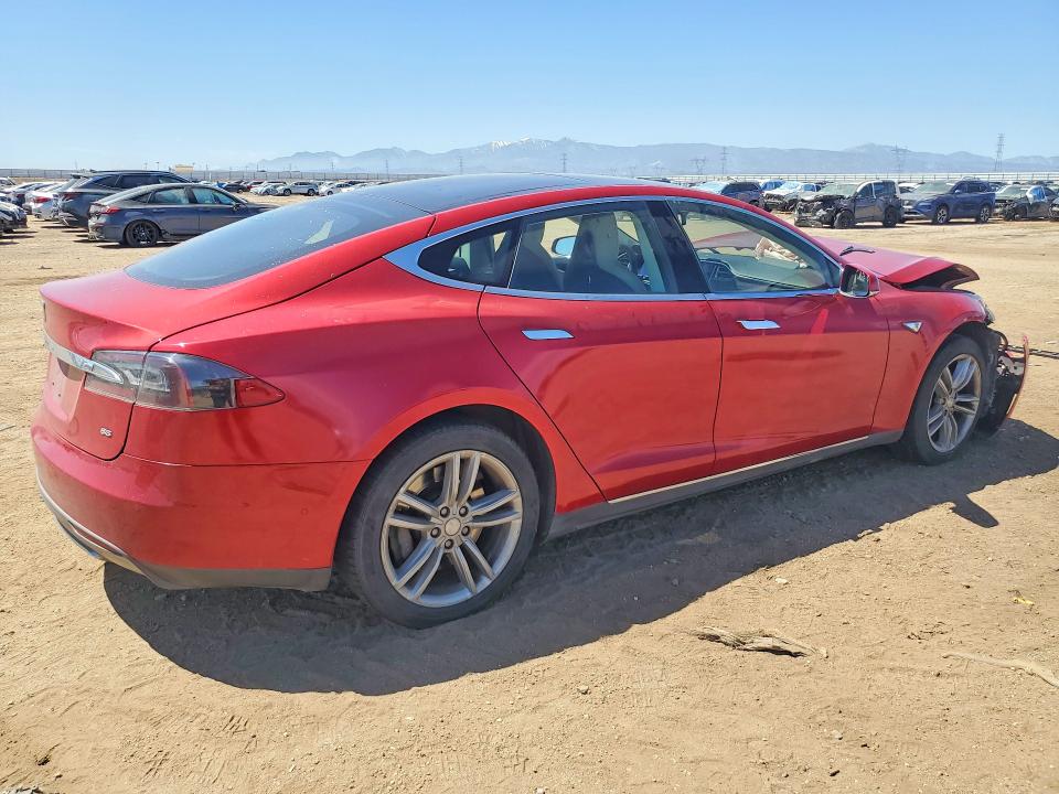 Продаж на аукціоні авто 2015 Tesla Model S, vin: 5YJSA1H10FFP77099, номер лоту: 50750416