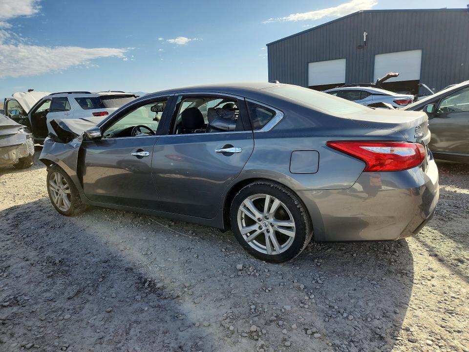 2016 Nissan Altima მანქანა იყიდება აუქციონზე, vin: 1N4BL3APXGC155795, აუქციონის ნომერი: 50292736