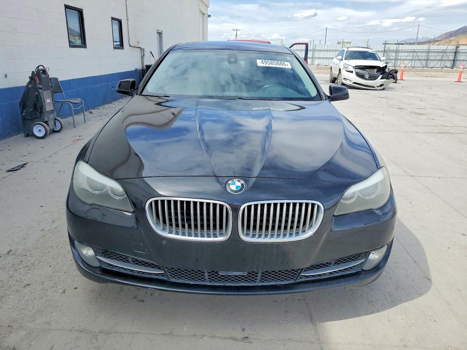 2011 Bmw 550 მანქანა იყიდება აუქციონზე, vin: WBAFR9C5XBC599323, აუქციონის ნომერი: 49585086