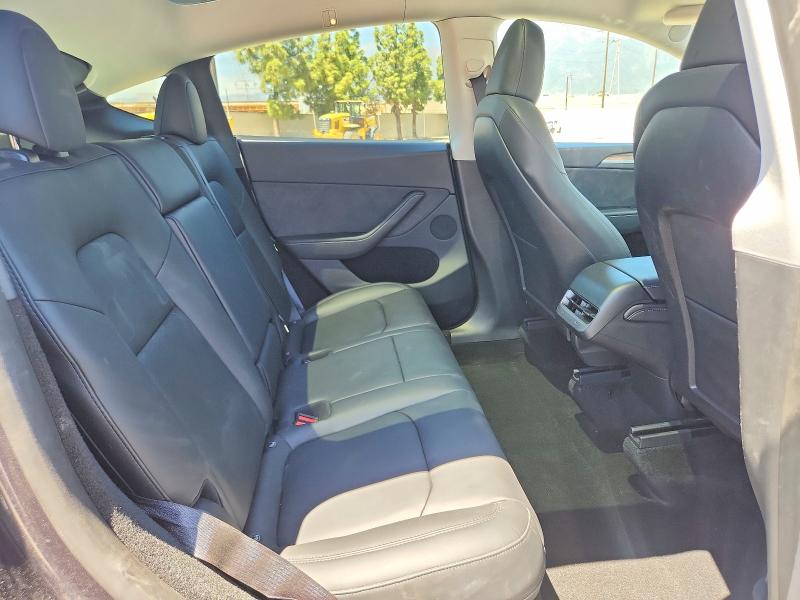 2024 Tesla Model Y მანქანა იყიდება აუქციონზე, vin: 7SAYGDEEXRA246904, აუქციონის ნომერი: 49426576