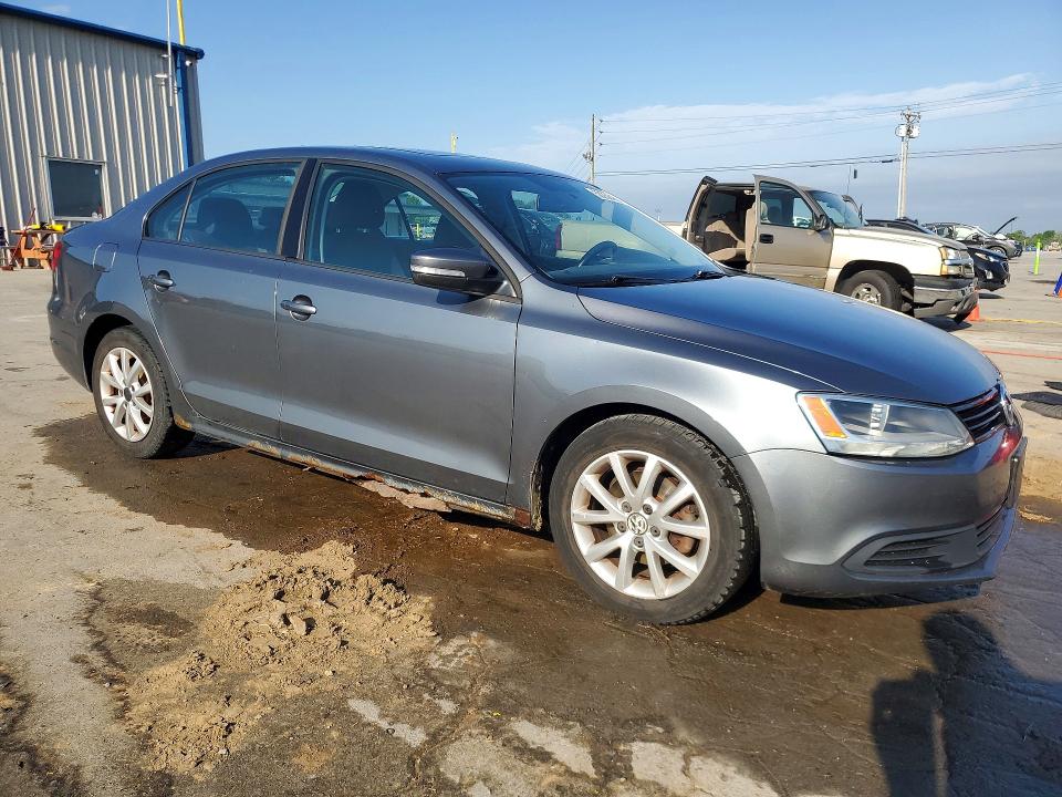 50258466 :رقم المزاد ، 3VWBZ7AJ8BM317181 vin ، 2011 Volkswagen Jetta مزاد بيع