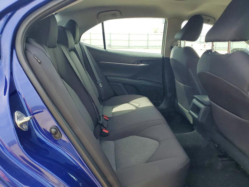 Auction sale of the 2018 Toyota Camry, vin: 4T1B11HK5JU606143, lot number: 51014996