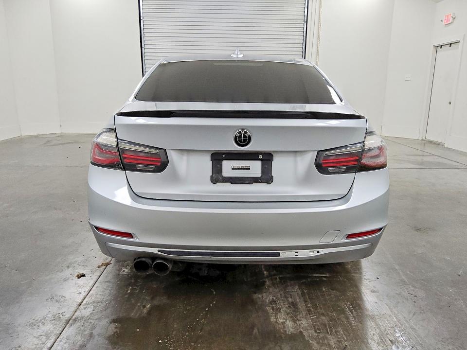 2012 Bmw 328 მანქანა იყიდება აუქციონზე, vin: WBA3A5G54CNP15473, აუქციონის ნომერი: 49243666
