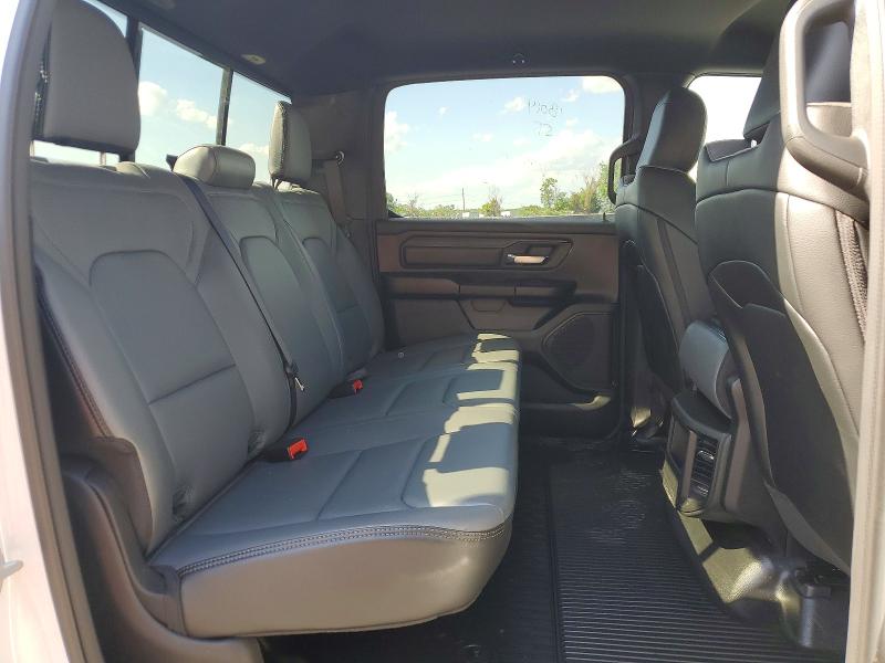 Продажа на аукционе авто 2026 Ram 1500, vin: 1C6RREGG8TN246323, номер лота: 51081206