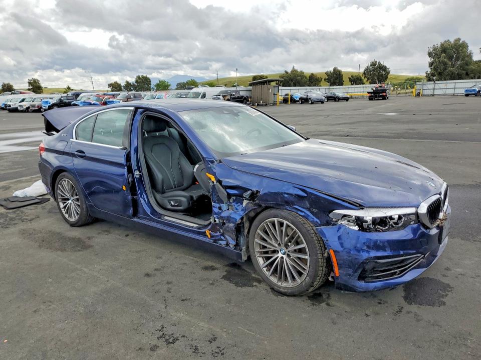 50883026 :رقم المزاد ، WBAJA9C52KB393954 vin ، 2019 Bmw 530e مزاد بيع