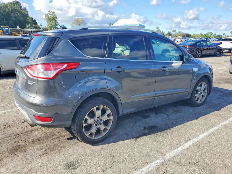 Продаж на аукціоні авто 2015 Ford Escape, vin: 1FMCU9J93FUB33643, номер лоту: 49510116