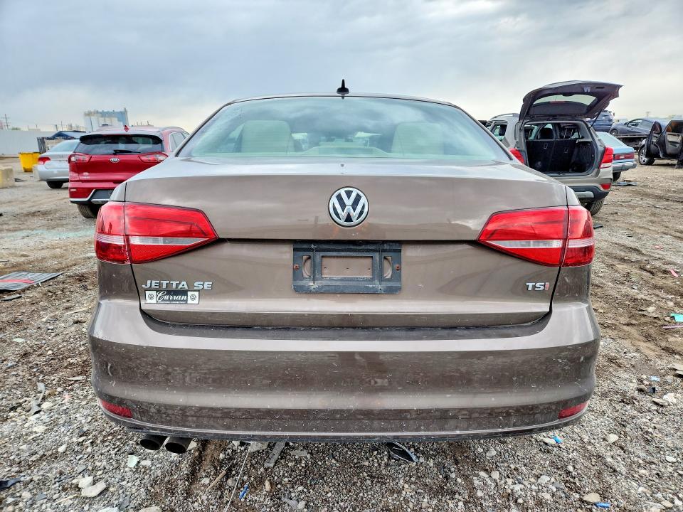 51586076 :رقم المزاد ، 3VWD17AJ5FM203001 vin ، 2015 Volkswagen Jetta مزاد بيع
