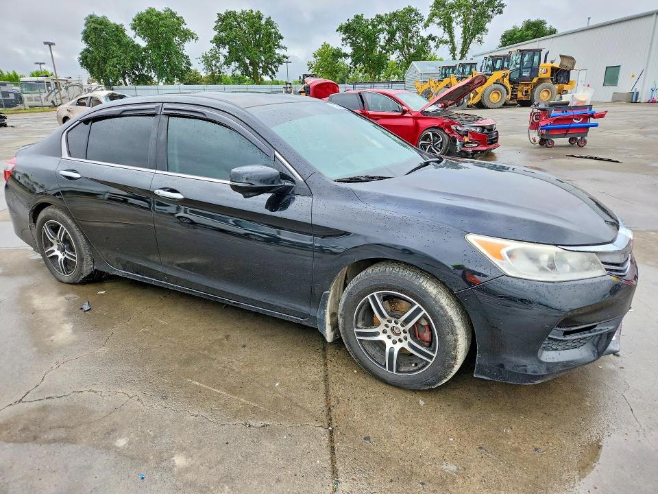 50769656 :رقم المزاد ، 1HGCR2F82GA094786 vin ، 2016 Honda Accord مزاد بيع