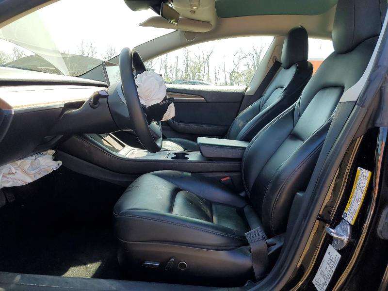 49242886 :رقم المزاد ، 5YJ3E1EA3NF111558 vin ، 2022 Tesla Model 3 مزاد بيع