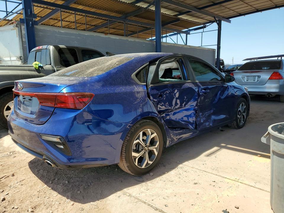 51537856 :رقم المزاد ، 3KPF24AD5ME372976 vin ، 2021 Kia Forte مزاد بيع
