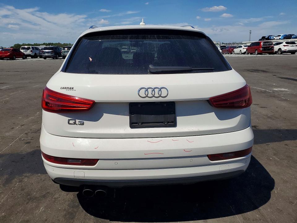 50116306 :رقم المزاد ، WA1BCCFS6JR030041 vin ، 2018 Audi Q3 مزاد بيع