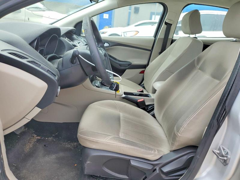 49772926 :رقم المزاد ، 1FADP3F22HL323747 vin ، 2017 Ford Focus مزاد بيع