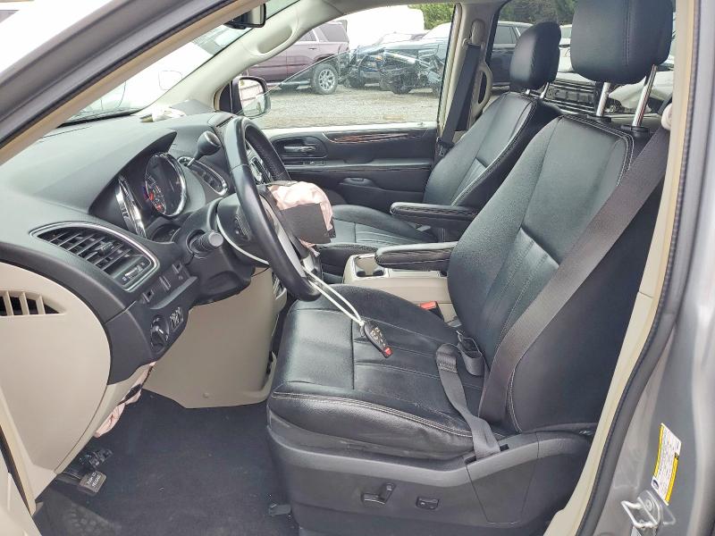 51322606 :رقم المزاد ، 2C4RC1BG8FR602349 vin ، 2015 Chrysler Town & Country مزاد بيع