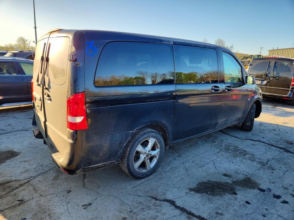 50611186 :رقم المزاد ، WD4PG2EE7J3490372 vin ، 2018 Mercedes Benz Metris مزاد بيع