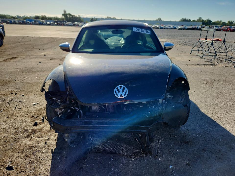 2013 Volkswagen Beetle მანქანა იყიდება აუქციონზე, vin: 3VWJP7AT6DM672890, აუქციონის ნომერი: 50898696
