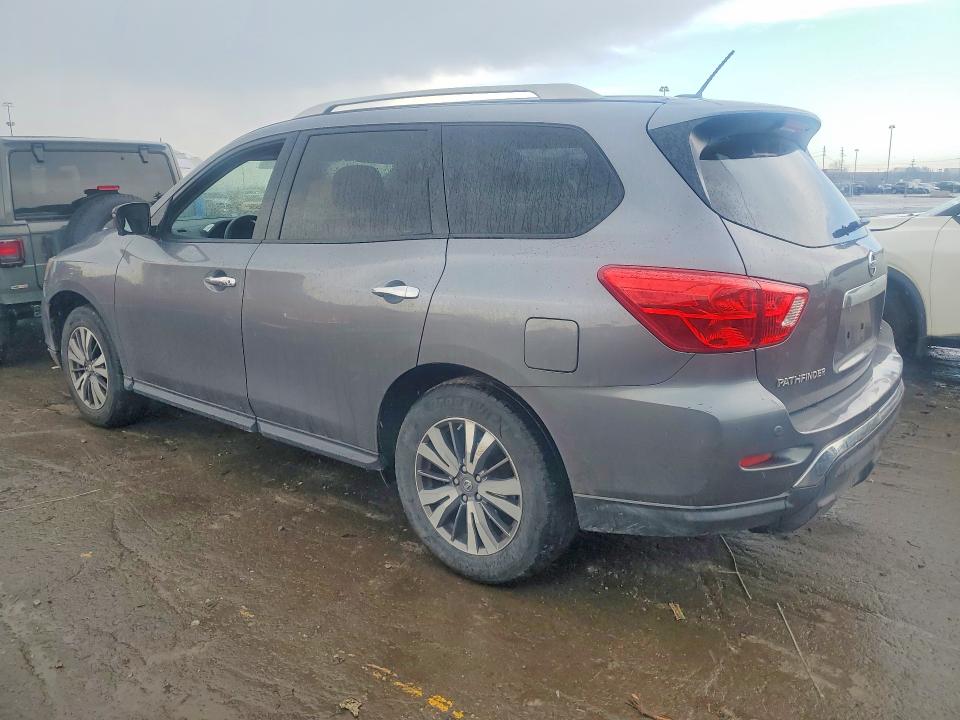 47276076 :رقم المزاد ، 5N1DR2MN5JC604440 vin ، 2018 Nissan Pathfinder مزاد بيع