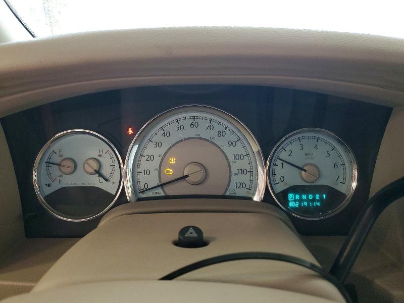 49665246 :رقم المزاد ، 1A8HX58238F140210 vin ، 2008 Chrysler Aspen مزاد بيع